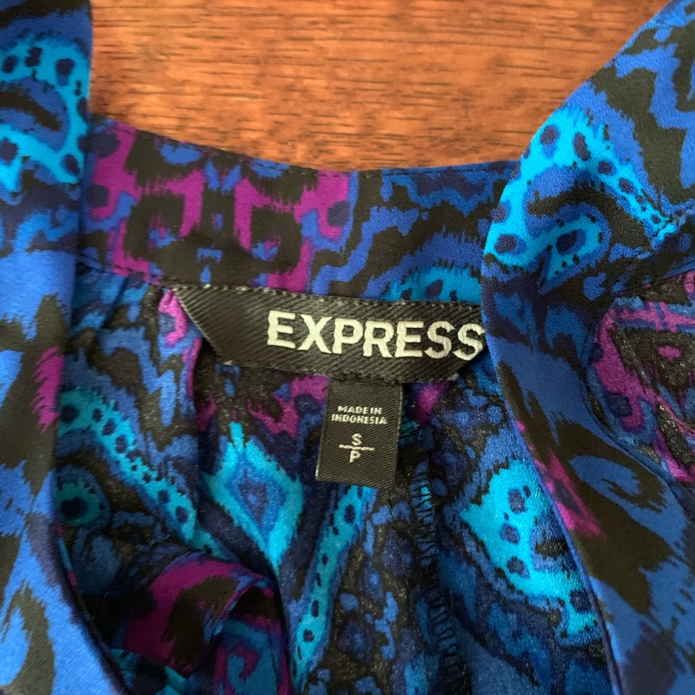 Express Top - Picture 3 of 4